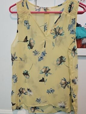 Yellow Floral V-Neck Sleeveless Camisole Top